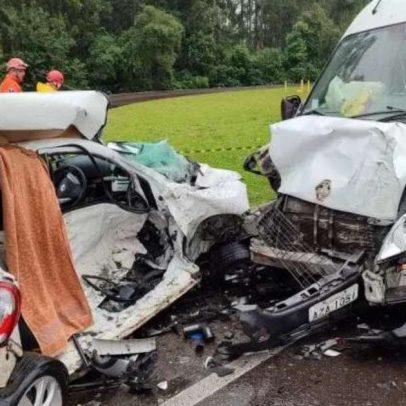 Motorista de 26 anos morre após aquaplanar carro atingir van na ERS-122