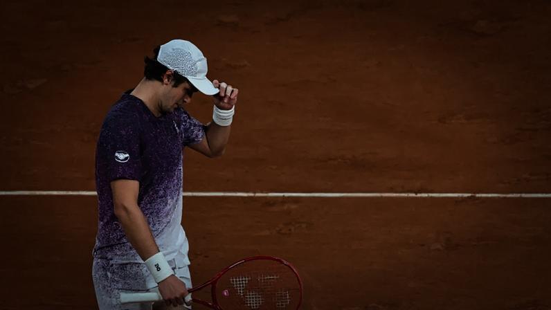 João Fonseca é eliminado nas quartas de Roland-Garros, mas sai fortalecido