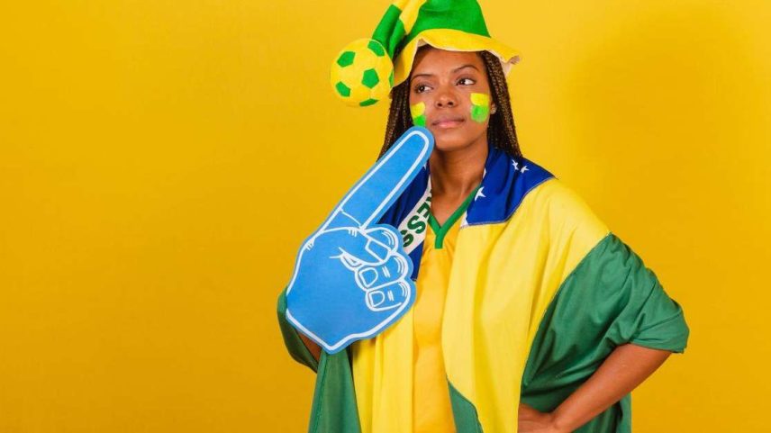 Veja o que diz a legislação sobre bandeiras nas janelas em condomínios