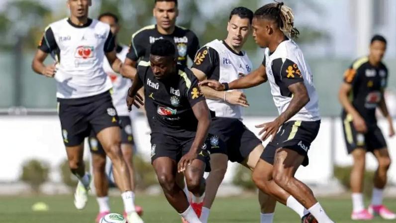 Boa noite! Será que… Rayan tem encantado a comissão técnica de Ancelotti –