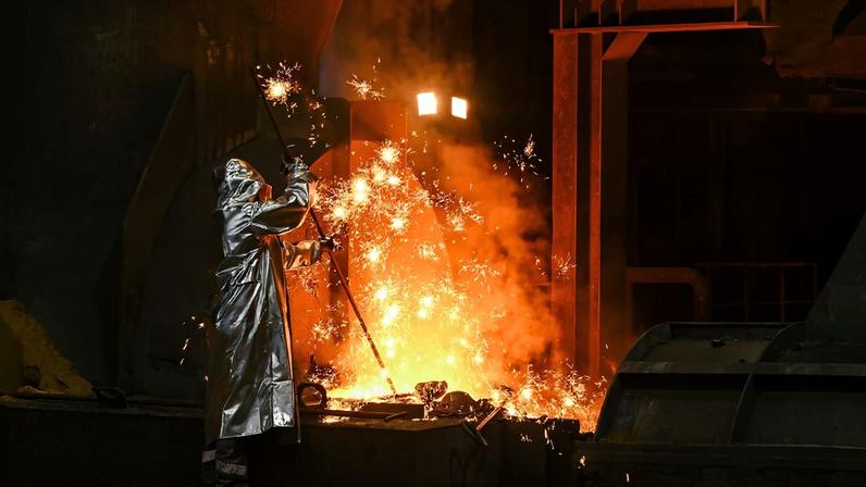 Produção industrial alemã sobe pela primeira vez desde o início da guerra