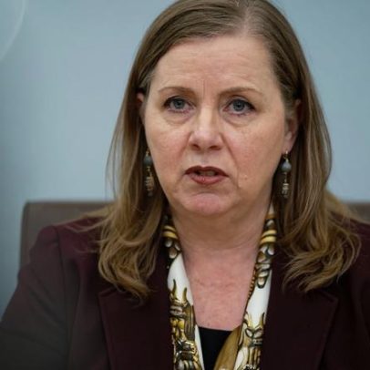 Governadora do Fed Bowman fala em jantar privado após reunião de política