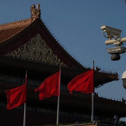 Zhipu avalia venda de ações de bilhões em Hong Kong após ganho de 2.000%