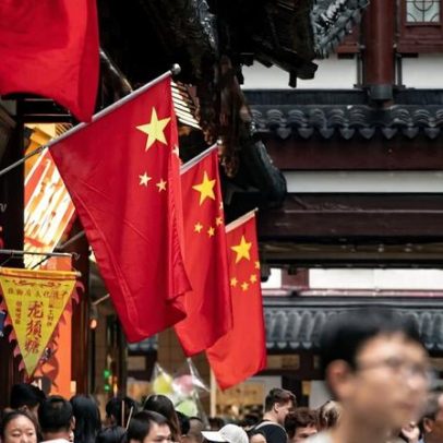 Tencent testa app TenPayGo enquanto visitas estrangeiras à China aumentam