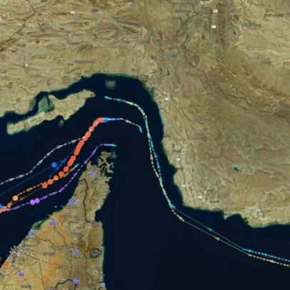 Tráfego no Estreito de Hormuz aumenta com mais petroleiros cruzando