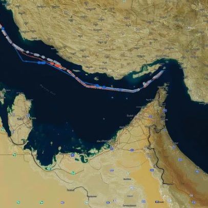 Exportações de petróleo iraniano via Hormuz sobem com mais navios