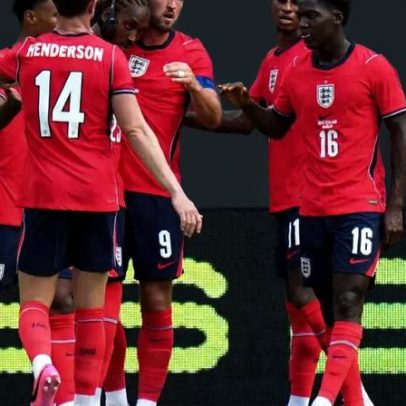 Inglaterra vence a Nova Zelândia em jogo-treino