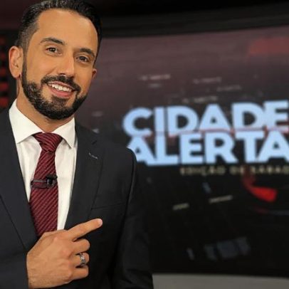 Repórter da Record cai no mato e assusta Reinaldo Gottino