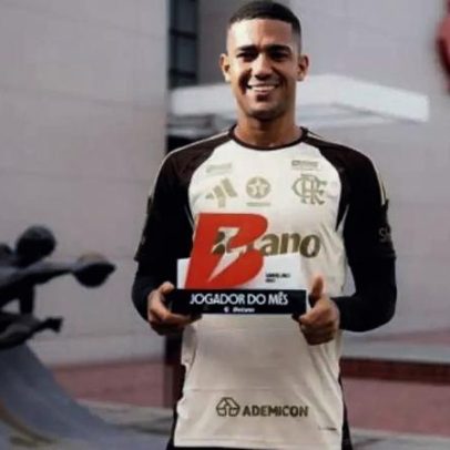 Pedro e Lino recebem prêmio por desempenho no Flamengo em maio