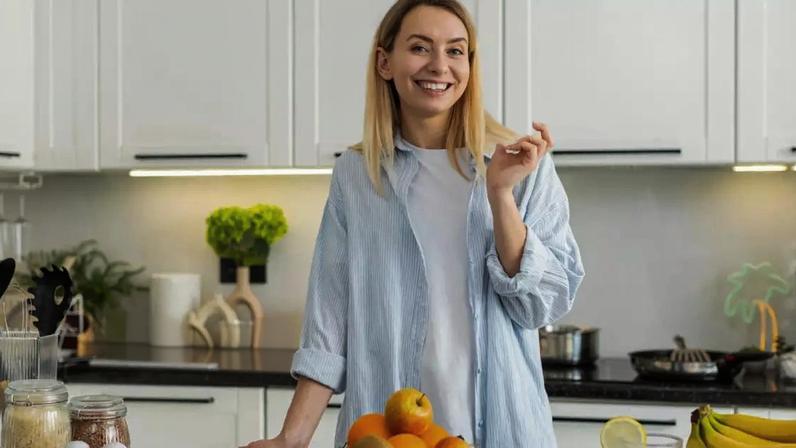 Além de saborosas, as frutas podem ser consumidas de diferentes formas para se adaptarem melhor aos dias mais frios
