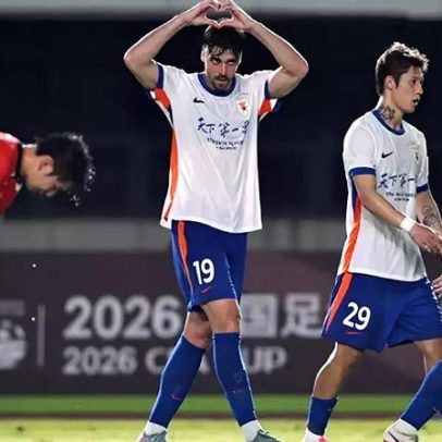 Ex-Mirassol Zeca faz hat-trick e comanda Shandong Taishan na Copa da China