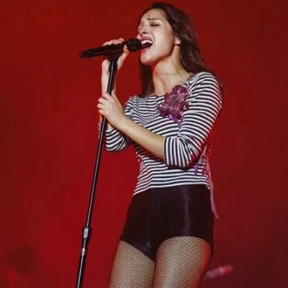 Olivia Rodrigo revela hábito indispensável após shows e benefícios