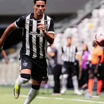 Atlético encerra vínculo com lateral; jogador se despede da base