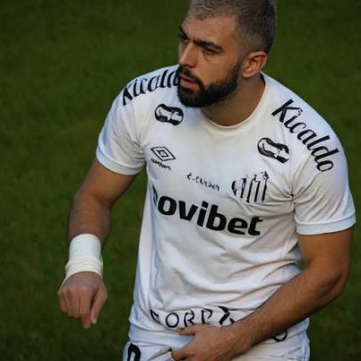 Gabigol é suspenso por uma partida por gesto obsceno