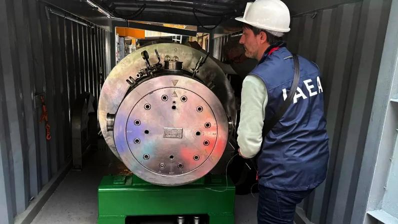 A Organização Internacional de Energia Atômica ofereceu treinamento e supervisionou as medidas de segurança para o translado de urânio