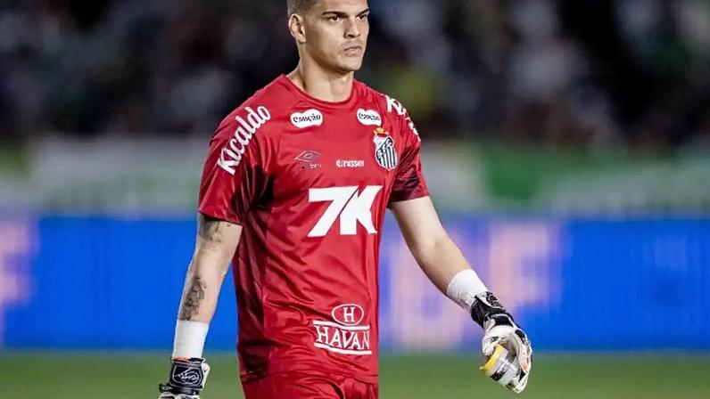 Dentro de campo, Santos e Palmeiras ficaram no empate pelo Brasileirão –