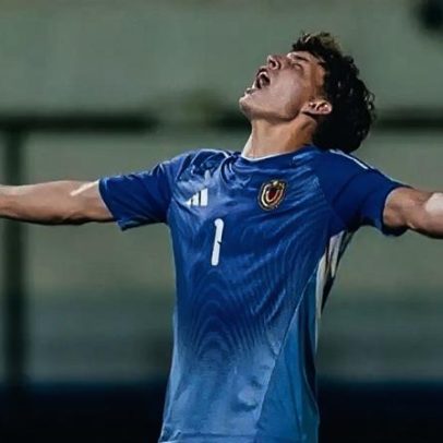 Palmeiras avança pela joia de 17 anos do Puerto Cabello