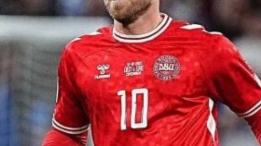 Christian Eriksen atuando pela Dinamarca