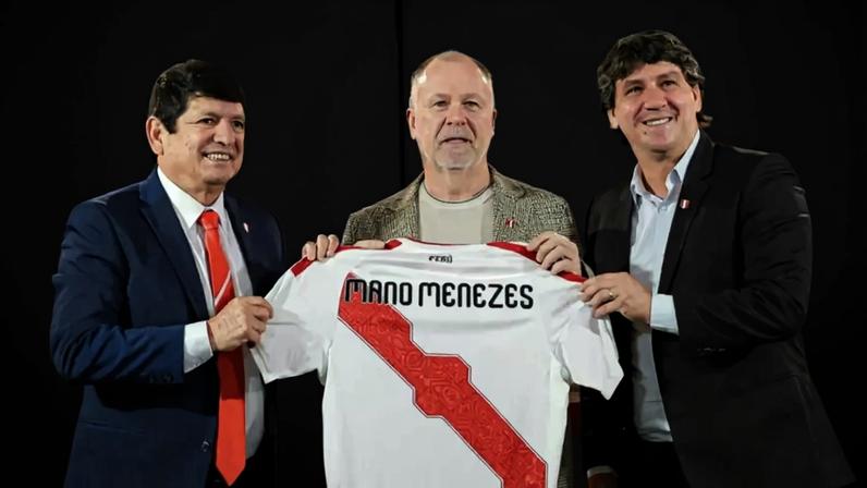 Mano Menezes elogiou a Espanha antes da Copa do Mundo.