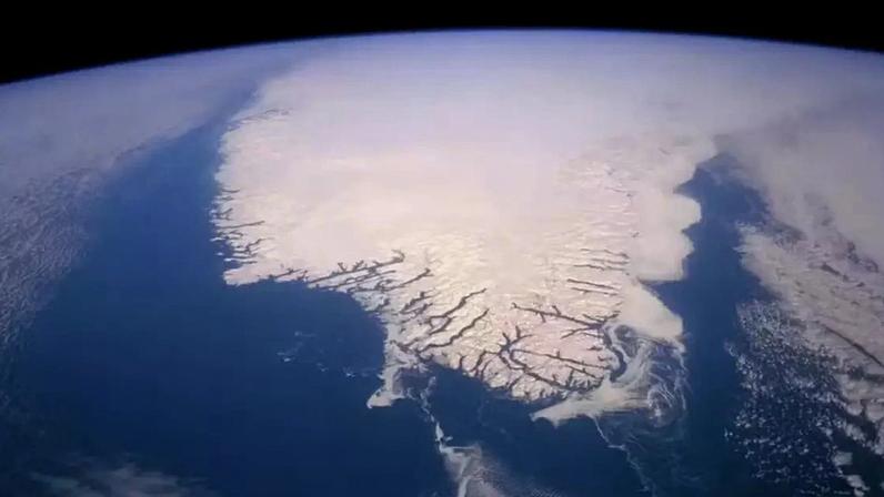 “Mancha fria” na Europa – Divulgação/NASA