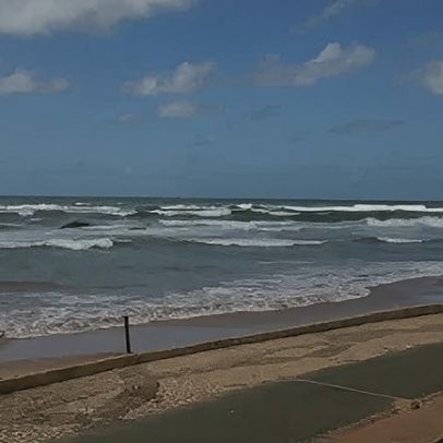 Nadador de 68 anos morre durante competição na Bahia