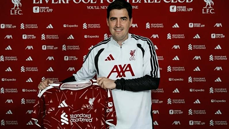 Andoni Iraola é o novo comandante dos Reds –