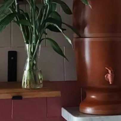 Filtro de barro: saiba como lavar corretamente para manter o filtro