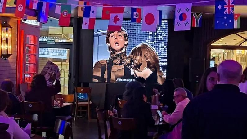 Evento para comemorar o Global Beatles Day teve a exibição da apresentação histórica de 'All You Need Is Love', transmitida internacionalmente nos anos 1960