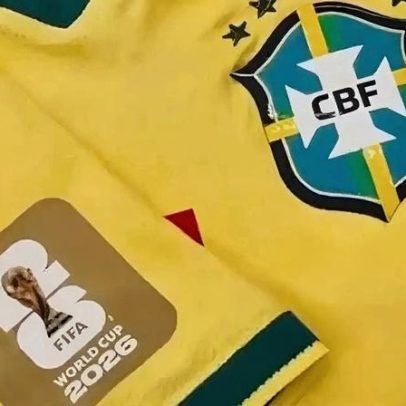 Brasil estreia na Copa com patch exclusivo para campeões mundiais no uniforme