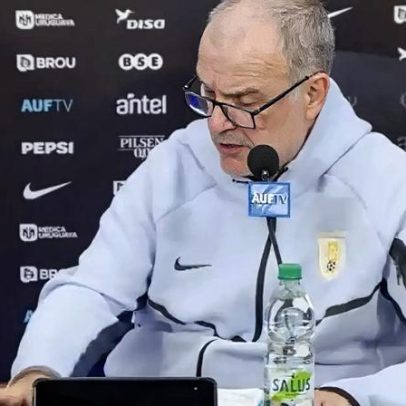 Bielsa assume culpa pela eliminação e afirma deixar nada ao futebol uruguaio
