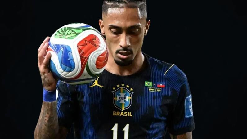 Raphinha não entrará em campo em jogo contra Escócia