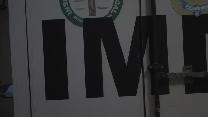 Carros do IML, no Recife.