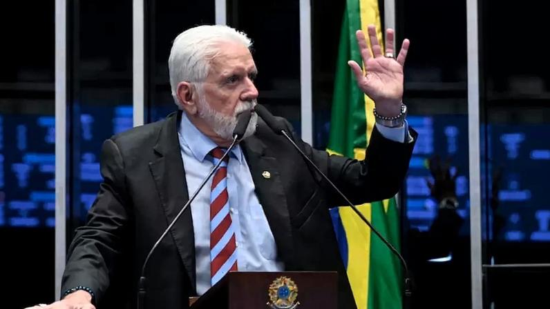 Senador Jaques Wagner (PT-BA), líder do governo Lula no Senado, foi alvo de fase da operação Compliance Zero