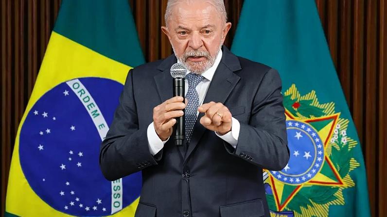 O presidente Lula, durante reunião ministerial nesta quarta-feira, 3