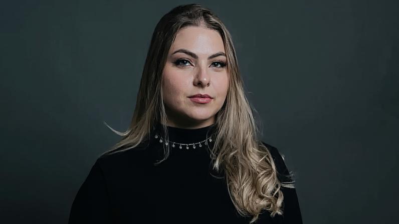 A enfermeira Raphaela Coiado e o marido ganharam a viagem para os Estados Unidos por uma ação da Coca-Cola