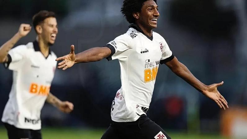 Talles passou pelo Corinthians –