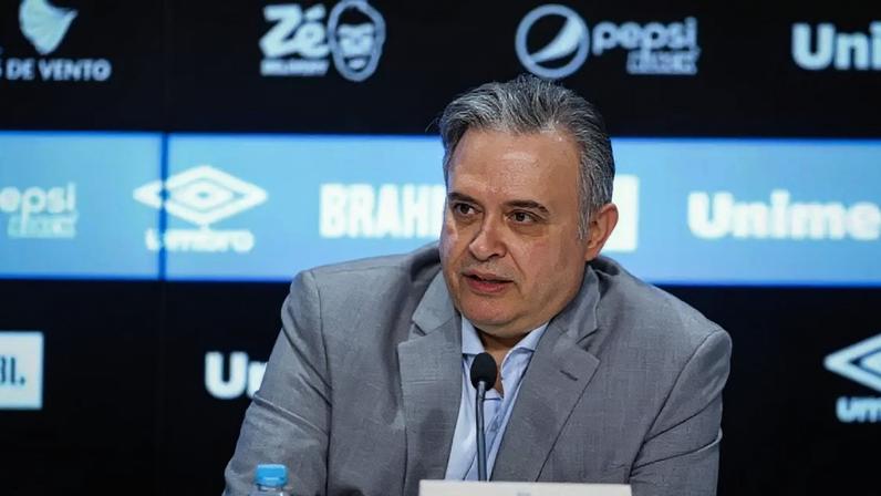 Grêmio confirma saída do vice-presidente de futebol