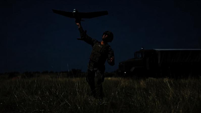 A Ucrânia confirmou que uma linha vermelha foi cruzada, alterando as regras. Este é o primeiro caso documentado de drones autônomos em