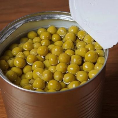 Legumes enlatados têm alto sódio? Como reduzir o sal antes de consumir