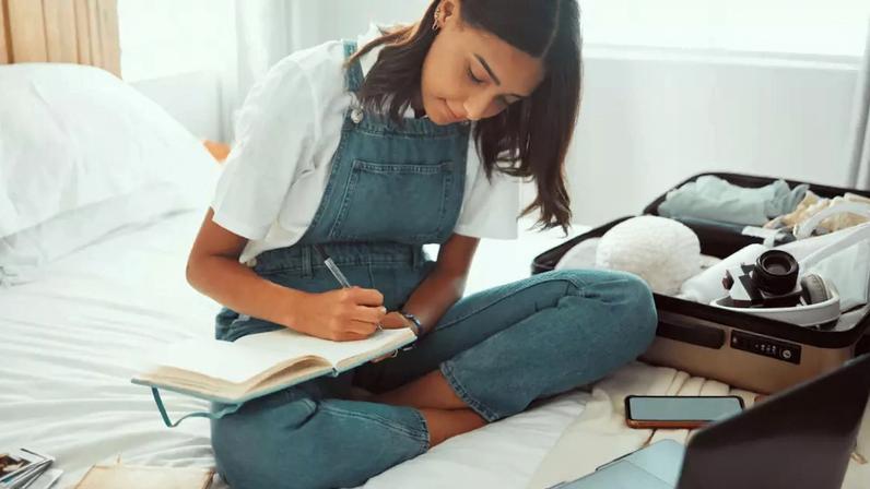 O processo de estudo durante as férias deve ser guiado e equilibrado para que o aluno aproveite ao máximo