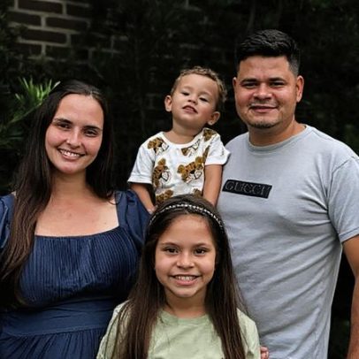 Mãe de três filhos luta por cirurgia de trombose em Horizontina