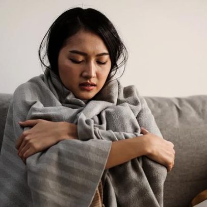 Sentir mais frio que as outras pessoas pode indicar mudanças na saúde