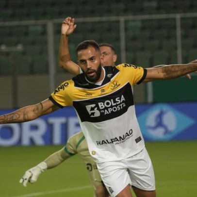 Zagueiro faz golaço de letra e Criciúma vence para colar no G2 da Série B