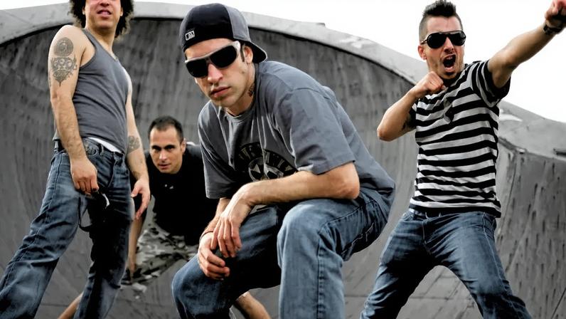 Banda Nove Mil Anjos com Peu Sousa, Péricles Carpigiani, Champignon e Junior