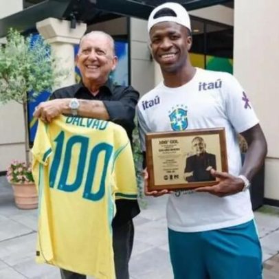 Vini Jr. homenageia Galvão após 100º gol e alfineta arbitragem