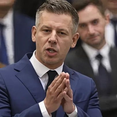 Parlamento húngaro bloqueia retorno de Orbán, limitando mandato a oito anos
