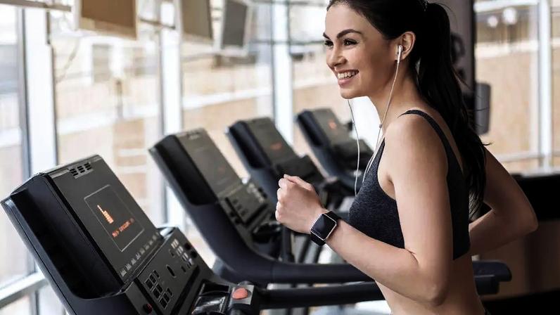 Entenda se fazer cardio após o treino de perna auxilia ou atrapalha