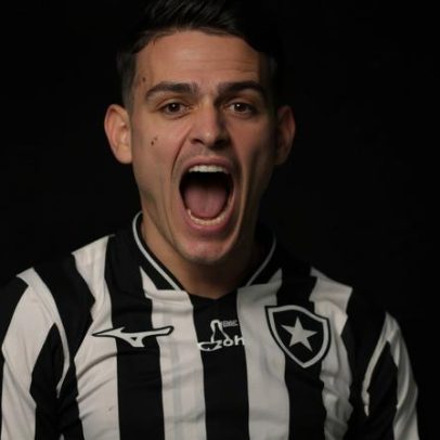 Jovem de 17 anos pode reforçar o Botafogo na Rússia