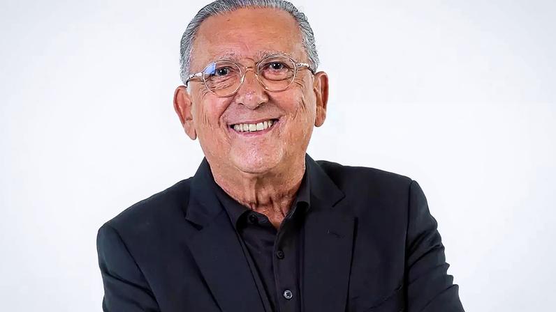 Galvão Bueno leva seu maior amuleto para o SBT na cobertura da Copa ...