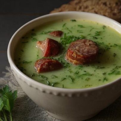 Nove receitas de caldos fáceis para festa junina